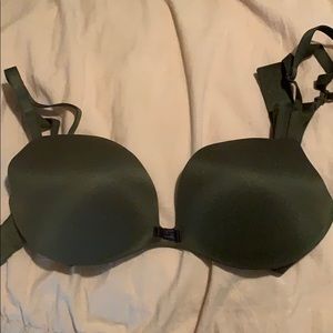Victoria’s Secret push-up bra 34C